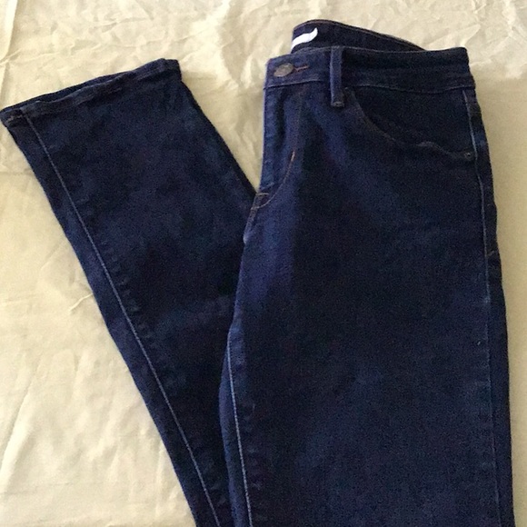 SPECIAL PRICE weekend only Levi’s Mid Rise Skinny 6 Dark Denim - Picture 4 of 6